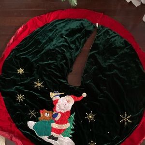 Christmas tree skirt